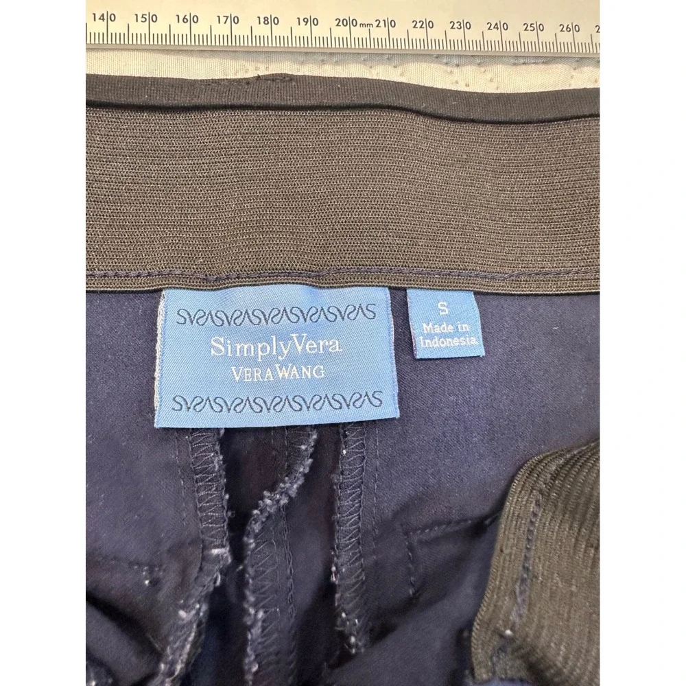 Simply Vera Vera Wang Navy Blue Stretch Shorts Womens Small Pockets Casual
